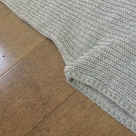 Womens knitted sweater - Picture 4 of 4